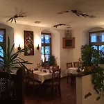 Kerkermeister 3*